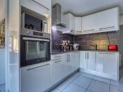 A VENDRE ! DUPLEX 7 pièces de 156m2 avec garage fermé