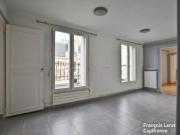 A vendre Ensemble Immobilier Rare au Cur du 9EME...