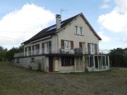 A vendre grande maison, T8, sous sols, piscine, terrain...