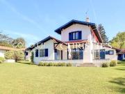À vendre Guéthary Villa avec piscine et dépendance