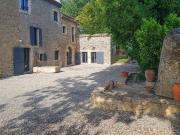 A vendre Jolie propriété secteur St Restitut 260m² Suze...