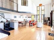 Loft lumineux avec rooftop privatif, au cœur d’un...