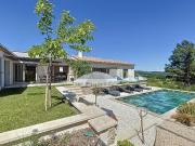 A VENDRE MAISON AVEC VUE DEGAGEE AU COEUR DU LUBERON