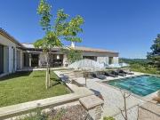 A VENDRE MAISON AVEC VUE DEGAGEE AU COEUR DU LUBERON