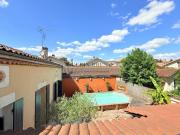 À Vendre Maison de caractère rénovée avec piscine, centre