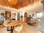 À vendre – Maison de charme refaite avec goût – Domaine...