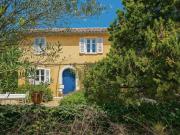 A vendre: Maison de ville ancienne avec jardin