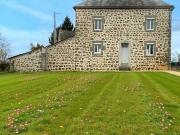 ? Maison en pierre rénovée + grange Terrain 5992 m²...