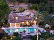 A vendre, propriété avec piscine et tennis, vue mer...