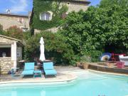 A vendre propriété pleine de charme proche joli village...