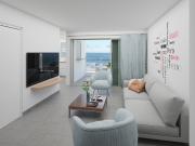 A VENDRE Studio face mer en RDC à Moule