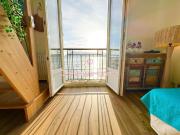 À vendre studio les pieds dans l'eau plage des...