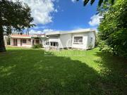 À vendre: Superbe villa T7 sur terrain plat de 1220m2 à FOR