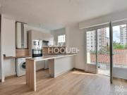 À vendre, T2 de 32 m² entièrement rénové avec balcon,...