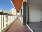 À VENDRE T3 rénové 71 m2 Traversant Balcons Garage