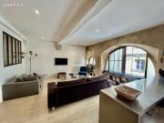 À vendre très beau T2 de 68 m2 parfaitement rénové...