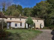 A vendre très jolie maison en pierre au milieu d'un...