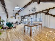 À vendre un bel ensemble immobilier en pierre grand...