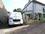 A vendre une maison rénovée avec une terrasse sur les toit