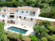 À VENDRE VILLA BEAUX VOLUMES 6 CHAMBRES VUE MER SUD...