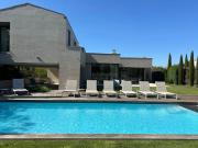 A VENDRE: VILLA CONTEMPORAINE PROCHE CENTRE VILLE !