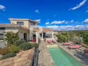 A Vendre Villa De Standing Vue Sur Vignobles De St...
