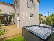 A vendre Villa rénovée à pied du centre Cannes Montfleury