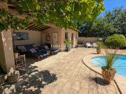 A vendre Villa Villeneuve lès Avignon avec jardin arboré...