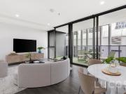 A VERSATILE & MODERN ONE BEDROOM BOURKE HAVEN IN CENTRAL...