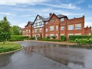 A very spacious and high specification apartment with...