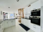 Nouveau prix! Beau triplex avec jardin | dreamo. Ch