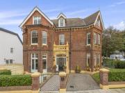 A Wilbury Villas, Hove, 2 Bedroom Apartment