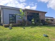 AB55 VILLA F4 A LOUER A PETITE ILE