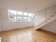 ab sofort  einzigartige 3 Zimmer Maisonette Dachgeschoss...