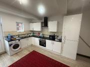 Abbeydale Road, Sheffield S7, 4 bed flat to rent, £1,800...