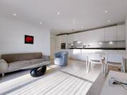 Abbotsford Court Flat 129 3 Flat 129 Lakeside Drive,...