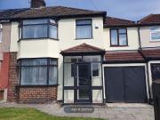 Abbottshey Avenue, Liverpool L18, 4 bed semi detached...