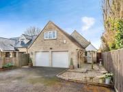 Abingdon Road, Standlake, Witney