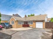 Abingdon Road, Standlake, Witney