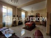 Abitazione di tipo civile di 305 mq in vendita a...