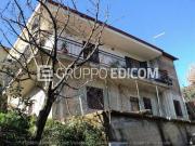 Abitazione di tipo economico di 127 mq in vendita a...