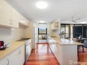 Absolute Esplanade Lifestyle Aquarius Apartments