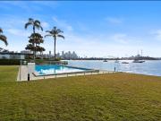 Absolute water front, prestigious harbour location