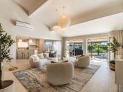 Absolute Waterfront Design 4 Bed House