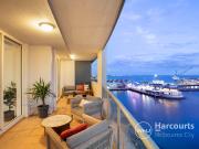 Absolute Waterfront Showstopper!