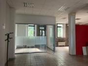 AC 5724 Locale fronte strada viale Trieste