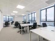 Acceso diario las 24 horas a una oficina de espacio...