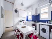 Camera in appartamento condiviso con 9 camere da letto,...