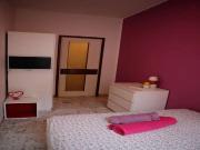 Accogliente camera singola con portineria