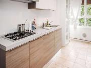 Accogliente camera singola con portineria